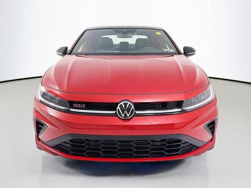 Kings Red Metallic w/Deep Black Roof 2026 Volkswagen Jetta GLI 2.0T Autobahn