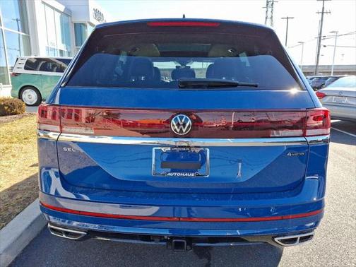 2025 Volkswagen Atlas 2.0T SEL Premium R-Line 4MOTION