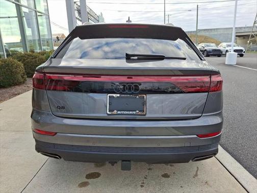 2025 Audi Q8 55 Premium Plus