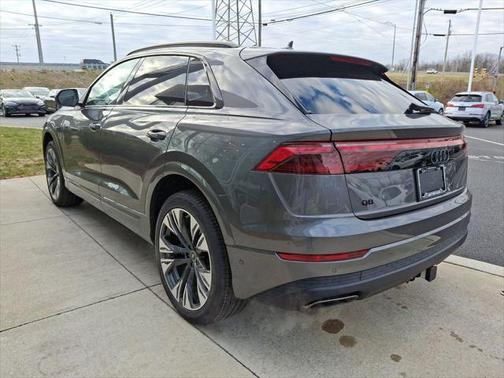 2025 Audi Q8 55 Premium Plus