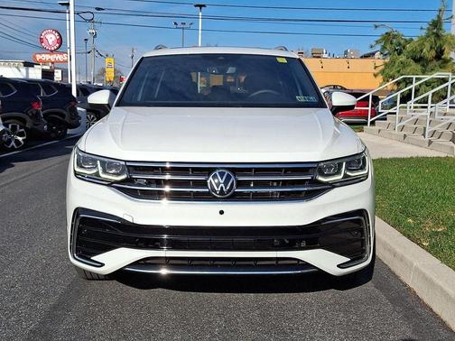 2022 Volkswagen Tiguan 2.0T SEL R-Line 4MOTION