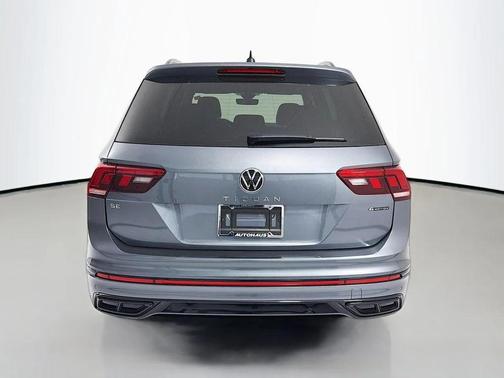 Platinum Gray Metallic 2024 Volkswagen Tiguan 2.0T SE R-Line Black 4MOTION