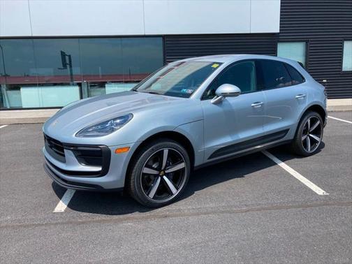 2024 Porsche Macan Base