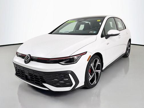 opal white pearl 2026 Volkswagen Golf GTI 2.0T SE DSG