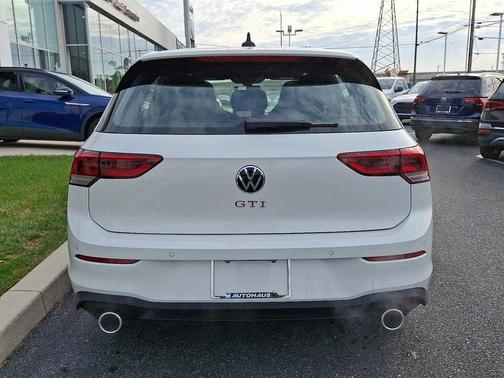 2026 Volkswagen Golf GTI 2.0T SE DSG