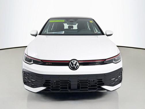 opal white pearl 2026 Volkswagen Golf GTI 2.0T SE DSG