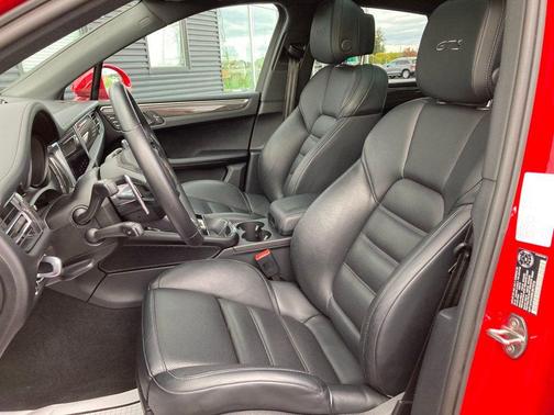 2024 Porsche Macan GTS