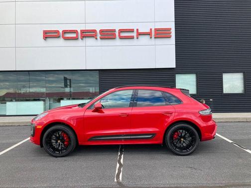 2024 Porsche Macan GTS