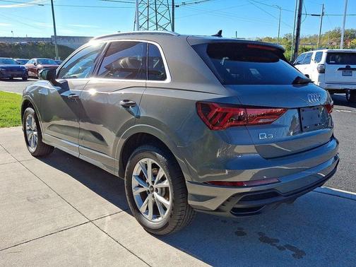 2024 Audi Q3 Premium 45 TFSI S line quattro Tiptronic