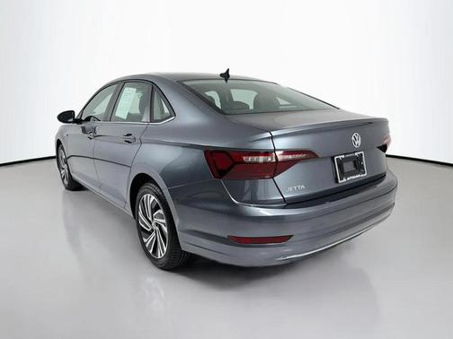 Platinum Gray Metallic 2021 Volkswagen Jetta 1.4T SEL
