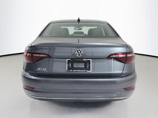 Platinum Gray Metallic 2021 Volkswagen Jetta 1.4T SEL