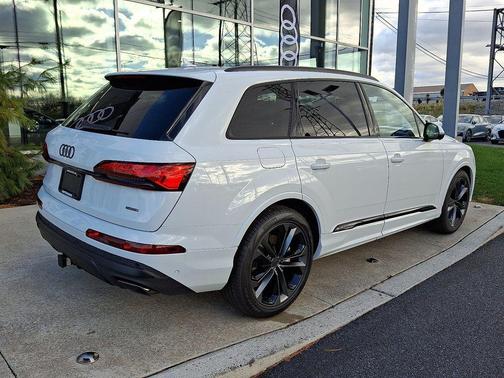 2026 Audi Q7 55 Premium Plus