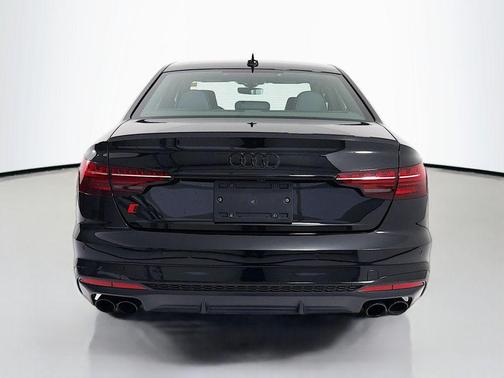 Mythos Black Metallic 2023 Audi S4 Premium Plus TFSI quattro Tiptronic