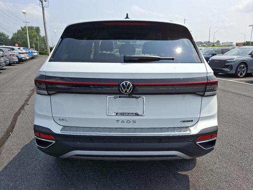 2025 Volkswagen Taos 1.5T SEL