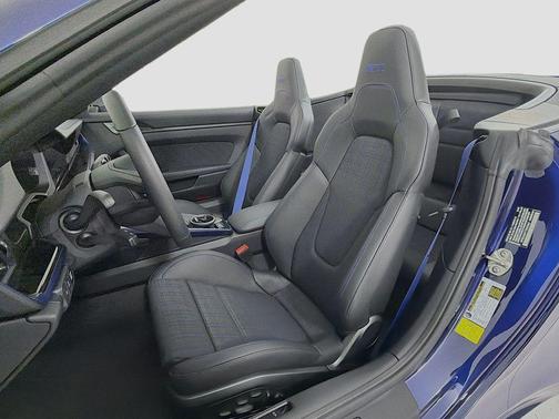 Gentian Blue Metallic 2026 Porsche 911 Carrera T