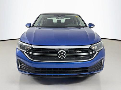 Rising Blue Metallic 2023 Volkswagen Jetta 1.5T SEL