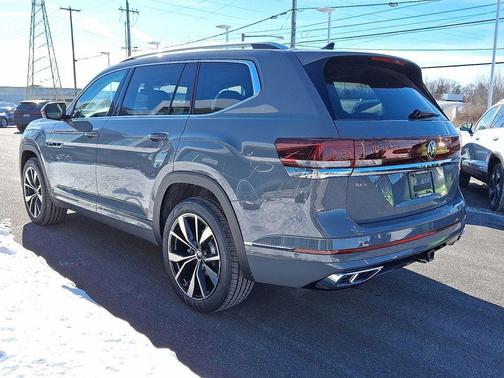 2026 Volkswagen Atlas 2.0T SEL Premium R-Line 4MOTION