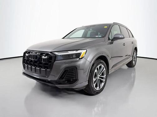 2025 Audi Q7 45 Premium