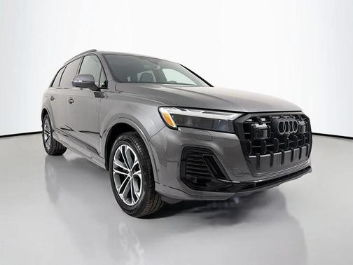2025 Audi Q7 45 Premium