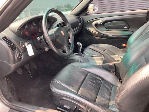 2003 Porsche 911 Carrera