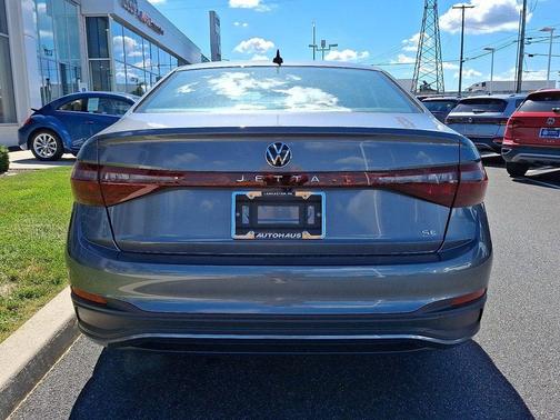 2025 Volkswagen Jetta 1.5T SE