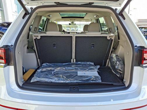 2026 Volkswagen Atlas 2.0T SEL Premium R-Line 4MOTION