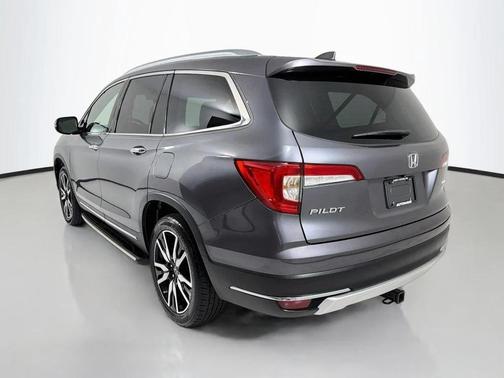 Modern Steel Metallic 2019 Honda Pilot Elite