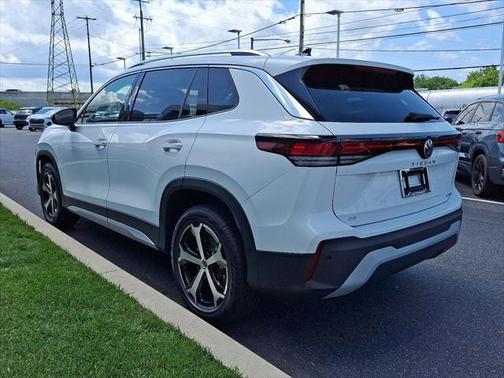 2025 Volkswagen Tiguan 2.0T SE 4MOTION