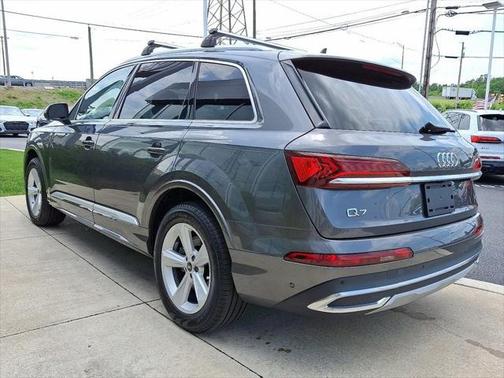 2022 Audi Q7 55 Premium
