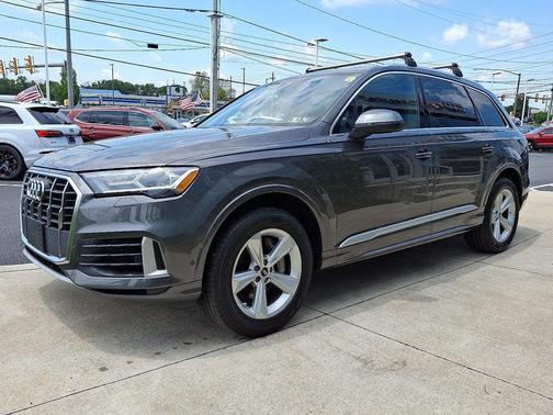 2022 Audi Q7 55 Premium