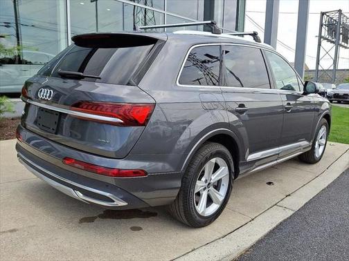 2022 Audi Q7 55 Premium