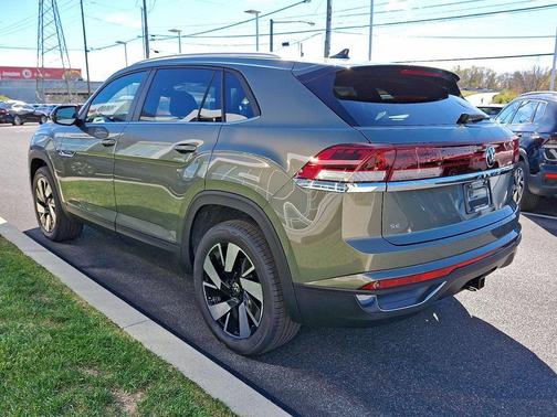 2026 Volkswagen Atlas Cross Sport 2.0T SE w/Technology 4MOTION