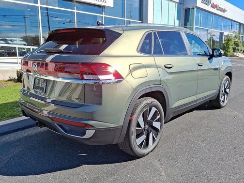 2026 Volkswagen Atlas Cross Sport 2.0T SE w/Technology 4MOTION