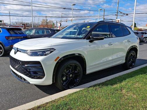 2026 Volkswagen Tiguan 2.0T SE R-Line Black 4MOTION