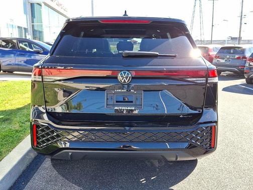 2026 Volkswagen Tiguan 2.0T SE R-Line Black 4MOTION