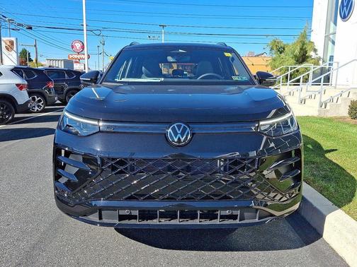 2026 Volkswagen Tiguan 2.0T SE R-Line Black 4MOTION