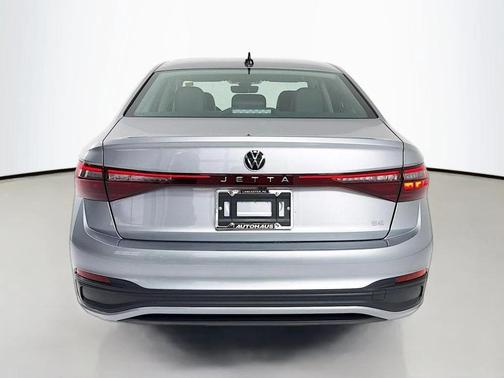 Pyrite Silver Metallic 2026 Volkswagen Jetta 1.4T SE