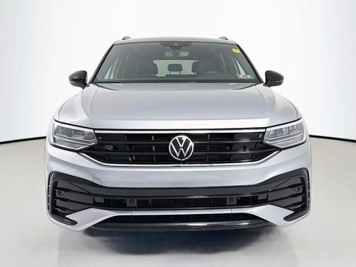 2023 Volkswagen Tiguan 2.0T SE R-Line Black 4MOTION