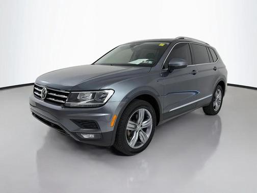 Platinum Gray Metallic 2020 Volkswagen Tiguan 2.0T SEL