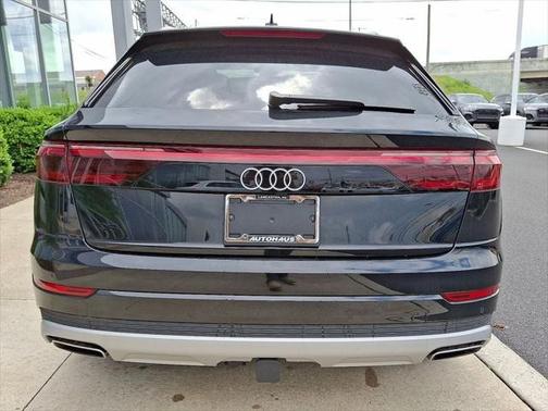 2025 Audi Q8 55 Premium Plus