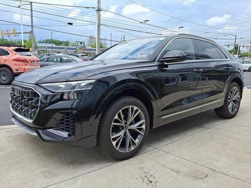 2025 Audi Q8 55 Premium Plus
