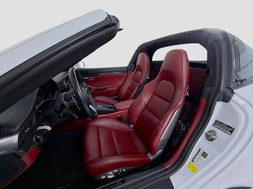 2019 Porsche 911 Targa 4 GTS