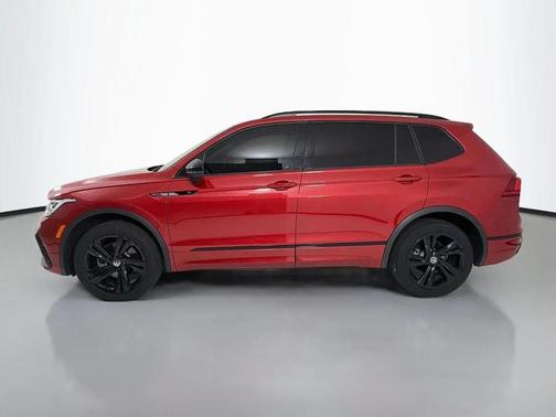 Kings Red Metallic 2024 Volkswagen Tiguan 2.0T SE R-Line Black 4MOTION