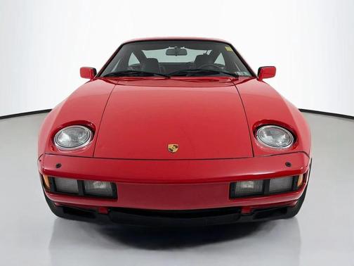 Red 1985 Porsche 928