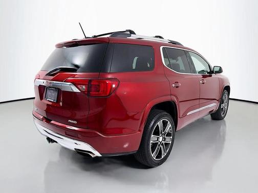 Red Quartz Tintcoat 2019 GMC Acadia Denali
