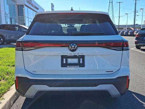 2025 Volkswagen Tiguan 2.0T SE 4MOTION