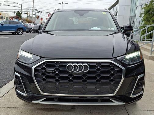 2023 Audi Q5 45 S line Premium Plus