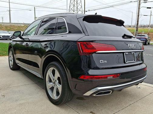 2023 Audi Q5 45 S line Premium Plus