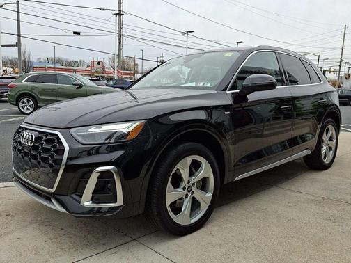 2023 Audi Q5 45 S line Premium Plus