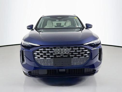 Navarra Blue Metallic 2025 Audi Q5 Premium Plus TFSI quattro S tronic